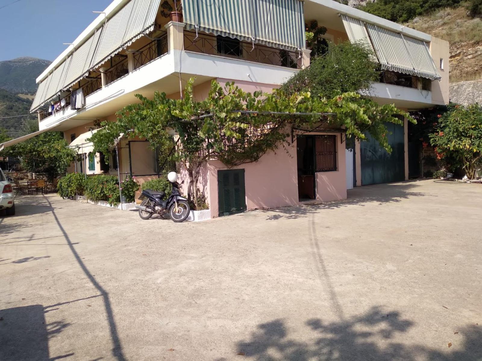 Oasis Hostel Himare Ngoại thất bức ảnh